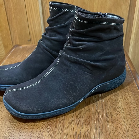 BareTraps Dark Brown Suede Lisa Ankle Boots - Picture 2 of 8